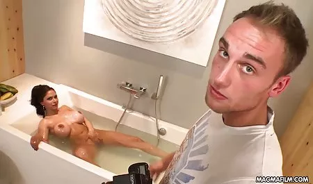 مادربزرگ کمیک سکسی ترجمه فرانسوی