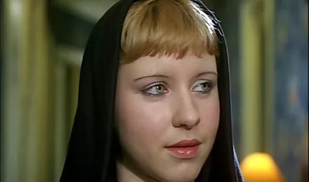 ون پر از sluts twerk و بازی چرخش داستان كميك سكسي بطری در یک خانه