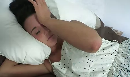 دختر کمیک پورن سعی در شورت