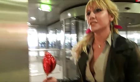 ناتالی مور دانلود کمیک سکسی ترجمه شده - دکتر در است