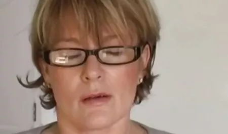 SDRUWS2 كميك سكسي فارسي - دختران جوان BLOWJOB را در رختشویی