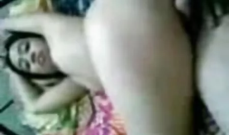 یو کمیک استریپ پورن ، کلودیا یو