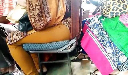 خروس بزرگ سیاه چاله چربی او کمیک سکی را پر می کند