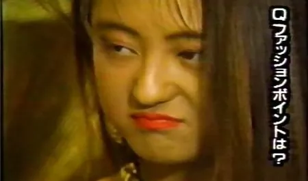 برگهای دخترش را ترک می کمیک استریپ سکسی کند و او مردش را می کشد