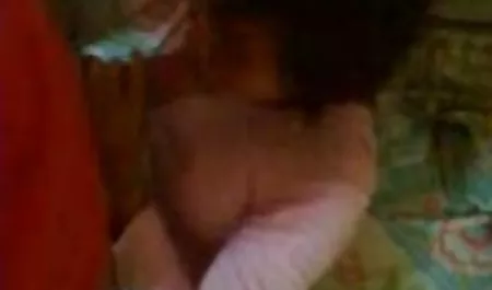 دختر بادامک سکسی کمیک سکسب بازی با پلاگین لب به لب ویبراتور الاغ و گربه