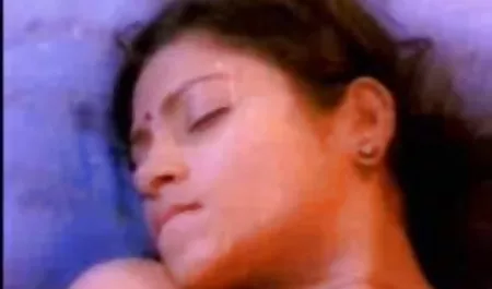 Hitomi Aizawa Japanese Gravure Idol کمیک سکسی ترجمه 1