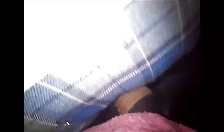 شلخته شهر خانگی در ایستگاه اتوبوس در Pov fucking کمیک های سکسی برداشت می شود